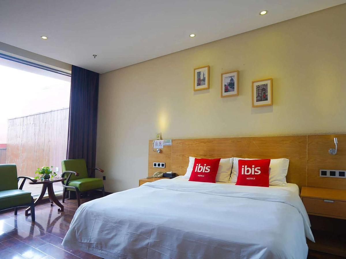 Hotel Ibis Chuzhou 1912 Exterior foto